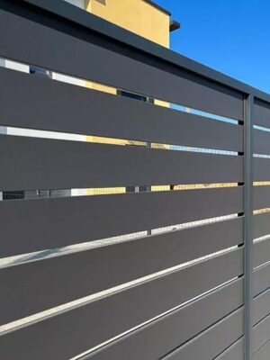 poseur de cloture aluminum