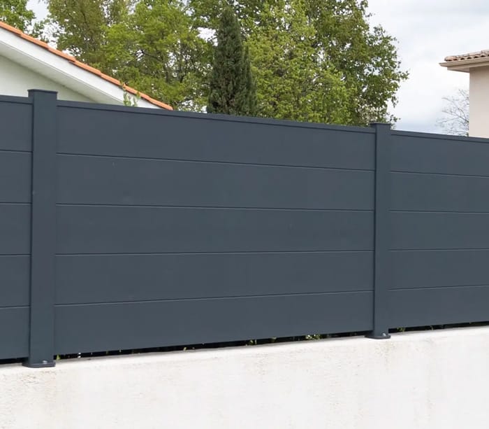 spécialiste installateur de cloture aluminum en loire atlantique
